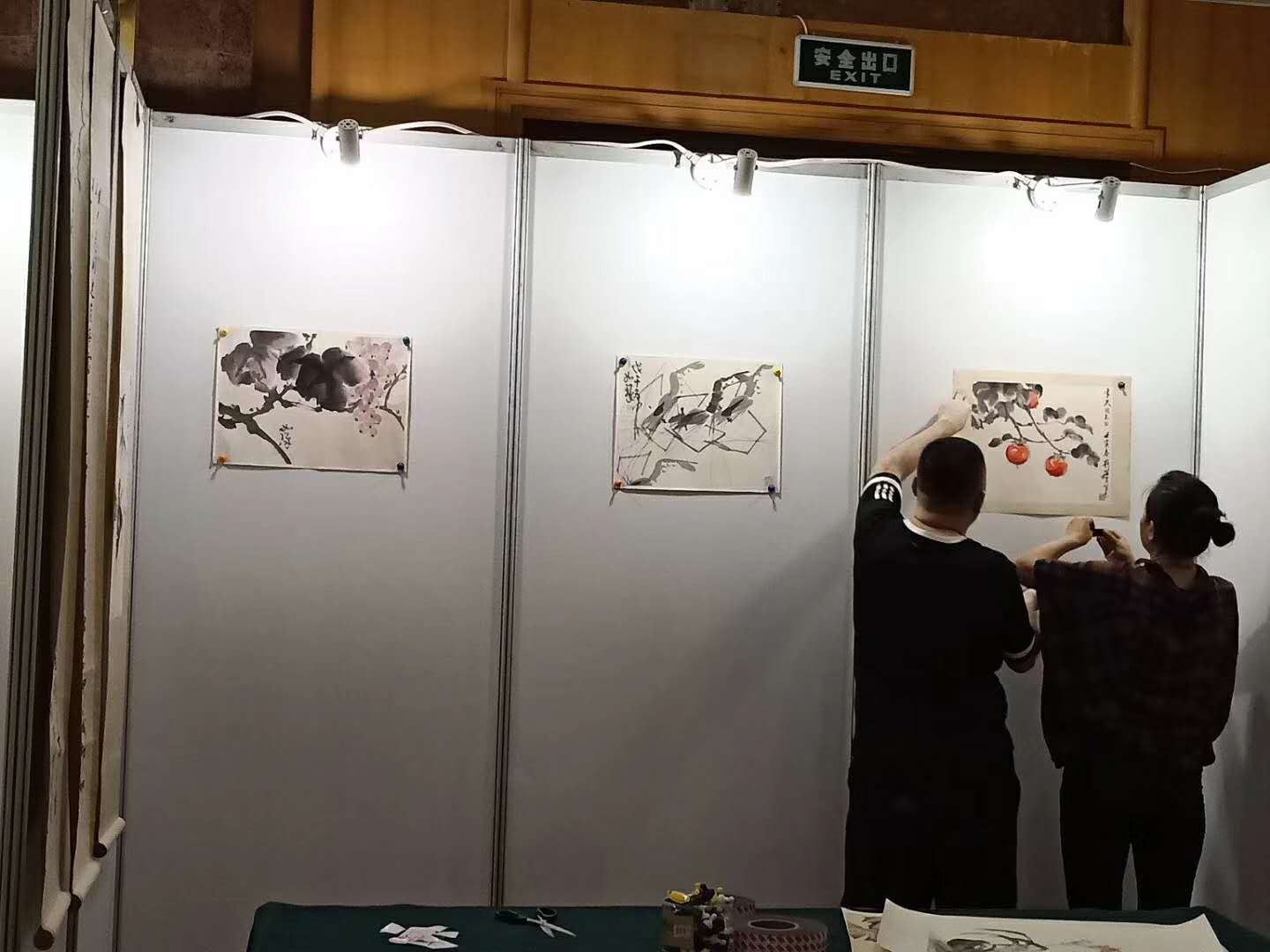 廣西六一兒童節(jié)展板廠家出租，掛畫(huà)貼畫(huà)展板優(yōu)惠出租